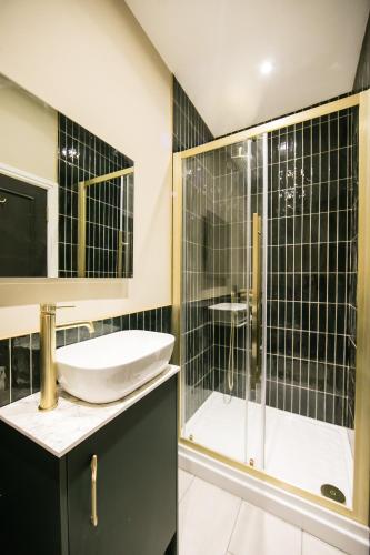 Serenity Suites Serenity Suites