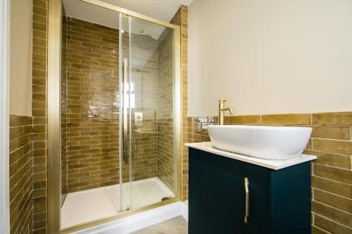 Serenity Suites Serenity Suites