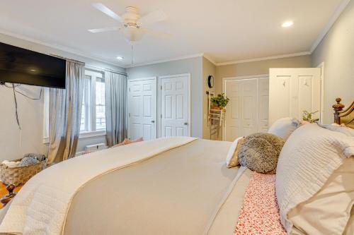 Near Murphy River Walk Historic Downtown Home!