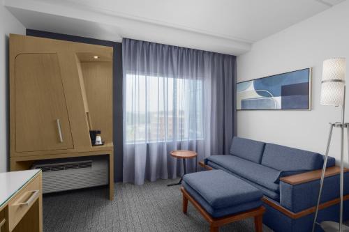 Courtyard by Marriott Orlando South/Grande Lakes Area - image 40