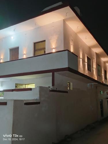 Indrawati paying guest house