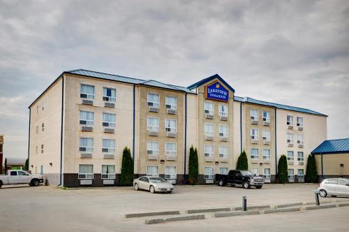 Lakeview Inns & Suites - Fort Saskatchewan