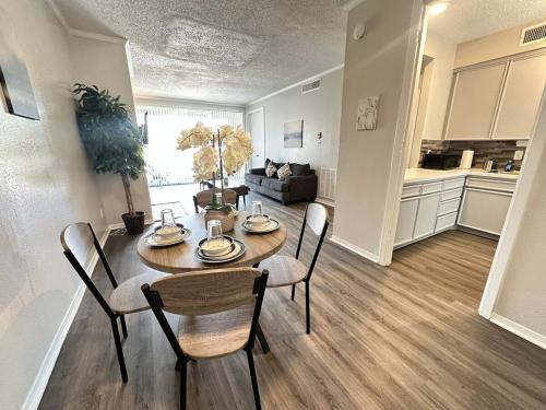 Modern & Stylish Apartment Space in the Heart of Bay Area Houston in Nassau Bay