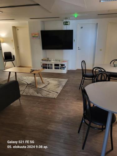 Hostel Vieraanvara Oy near Kajaani repülőtér