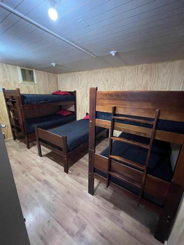 1 bunk bed