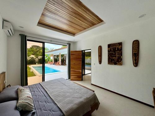Gated luxury villa Bodhi 5 min walk to the beach in Puerto Viejo de Talamanca