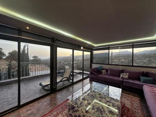 VILLA AMALOU AVEC PISCINE FAMILLE UNIQUEMENt in Riad Essalam