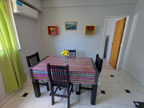 One-Bedroom Apartment with Balcony and City View room in Viajeros 3