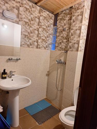 At Pikotiko's - Korca City Rooms for Rent