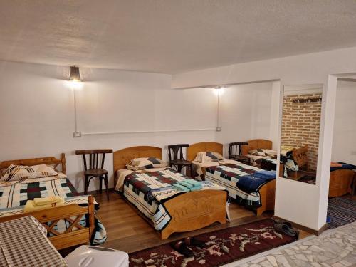 At Pikotiko's - Korca City Rooms for Rent