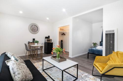 Cozy Ground-Floor Studio Near Beverly Hills Dining & Pico Blvd, Los Angeles (fotografie 9)