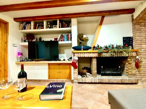 Létesítmények, Montsant Wine House with Mountain Views in La Morera De Montsant