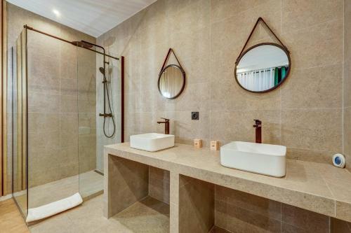 Modern and renovated apartment next to Sacré-Coeur - image 2
