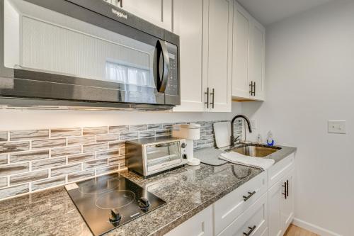 Studio Apartment Near East Atlanta Village in Edgewood