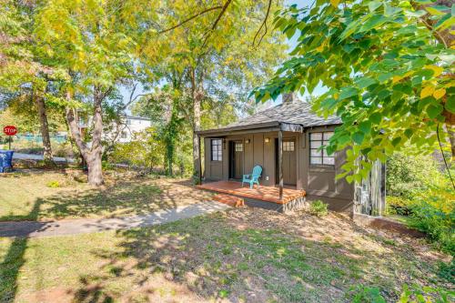 Studio Apartment Near East Atlanta Village in Edgewood