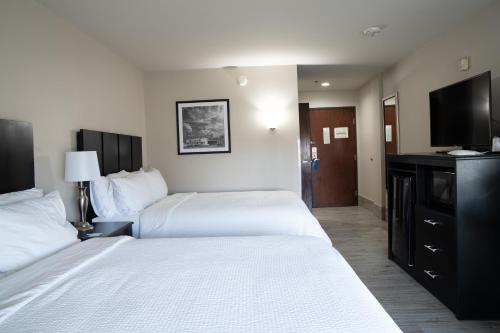 Holiday Inn Express Hotel and Suites Weatherford an IHG Hotel - image 5