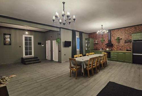 Hot Pool Villa in Vandam