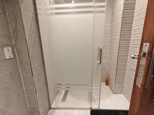 Roxy Square Apartment Roxy Square Apartment