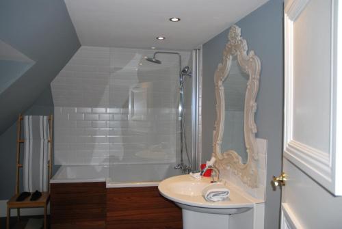 Koupelna, Montpellier House in Sherington