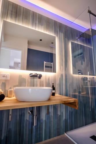 Double Room with Terrace image 3