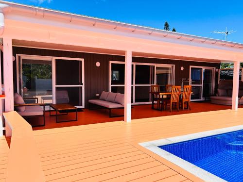 Te-Hirimoana Villa in Vaimaanga