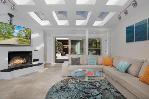 Oasis with pool and music studio by BENVENU, Los Angeles (photo 6)