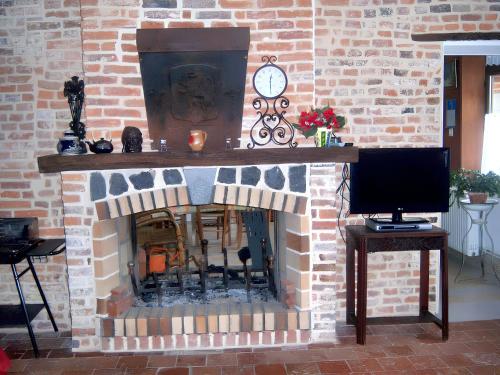 Maison charmante à Clairfayts avec terrasse accueillante (Maison charmante a Clairfayts avec terrasse accueillante) in Crecy Sur Serre