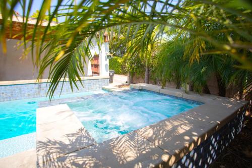 Oasis with pool and music studio by BENVENU, Los Angeles (photo 3)