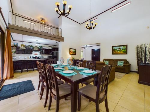 外部景觀, Catalina Cove 3- 6 Bedroomloft Home in 布拉希利托