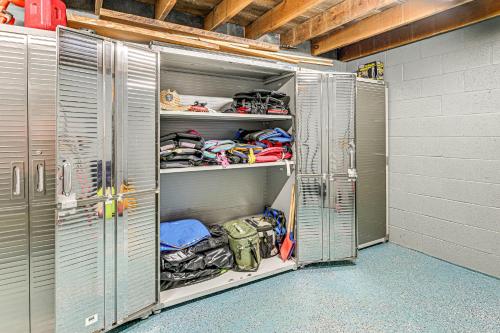 Remote Home with Deck and Grill in Scenic Tuckasegee!