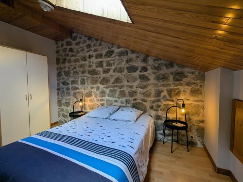 L'Orée des Sapins - FR-1-582-269 (Gite de charme en campagne, 5-8 pers., cheminee, nature, proche Pilat, activites a proximite - FR-1-) in Chasse-sur-Rhone