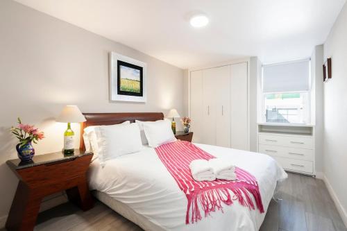 Cuauhtémoc Corporate 4 guest embassy next door Cuauhtémoc Corporate 4 guest embassy next door