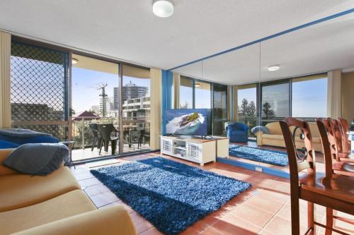 Exterior view of Blue Horizon 5 7 Latona Ave Bulcock Beach