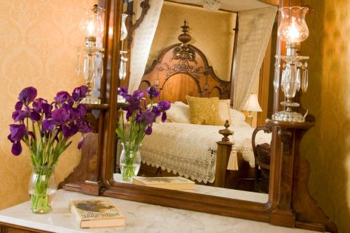 Garth Woodside Mansion Bed and Breakfast - 편의 시설/서비스