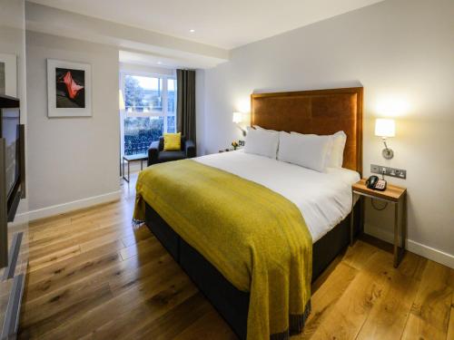 PREMIER SUITES PLUS Dublin, Ballsbridge Set in a prime location of Dublin, Premier Suites Dublin Ballsbridge puts everything the city has to offer just outside your doorstep. The hotel has everything you need for a comfortable stay. Take ad