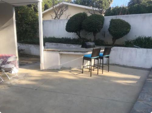 Beautiful 4BD and 3BA Pool Jacuzzi Vacation Home, Los Angeles (photo 10)