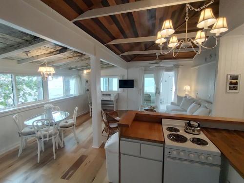 Bungalow Beach Resort - 편의 시설/서비스
