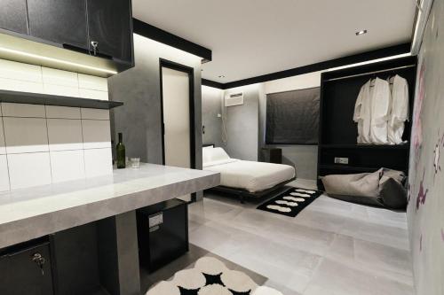 The Kin House - Hotel in the Heart of Poblacion, Manila