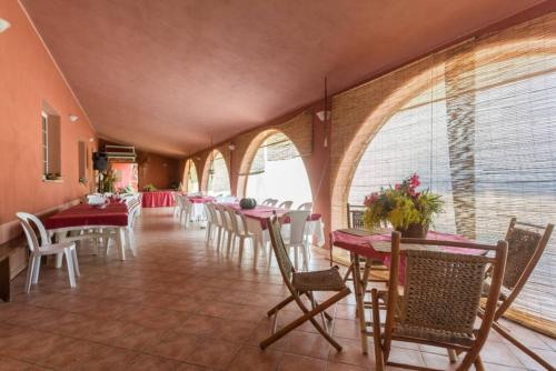 ผับ/เลาจน์, Agriturismo Le Mimose in อาร์โบรีอา