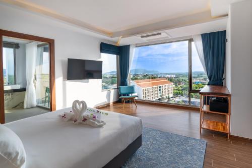 room detail thumbnail 0