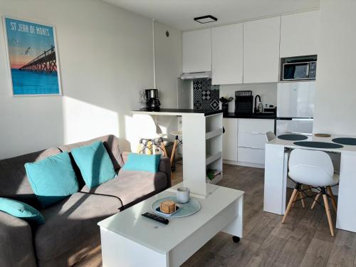 Apartment image 10