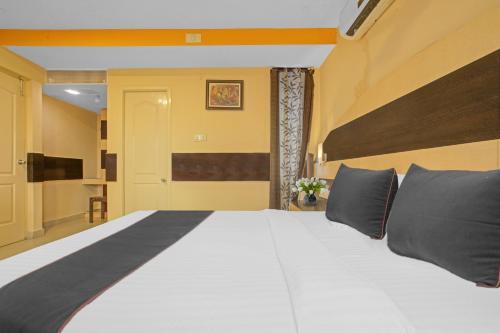 Deluxe Triple Room image 5