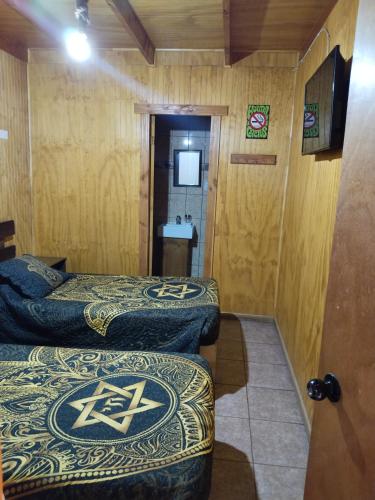 2 double beds