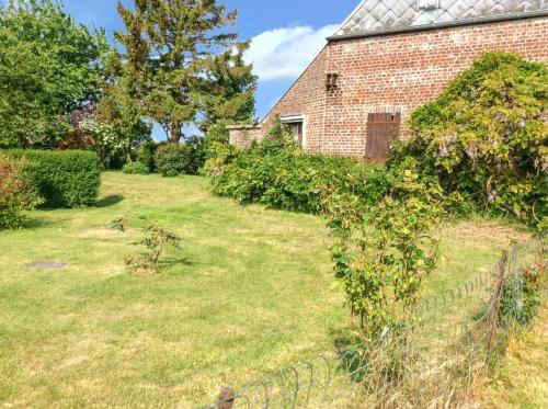 House with 3 bedrooms in Mailly Maillet with enclosed garden and WiFi - image 2