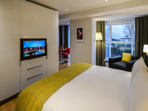 PREMIER SUITES Dublin Ballsbridge - image 7