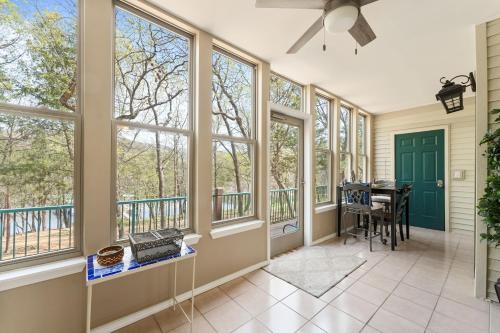 Quiet Cove condo - image 7