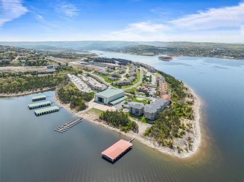 Quiet Cove condo - image 12