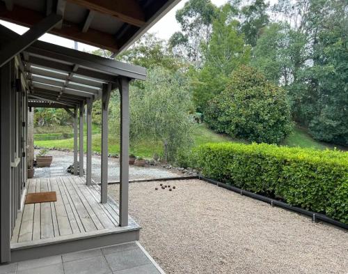 Aed, Two Off Grid Country Cabins 1 Double Bed in Each in Waitoki