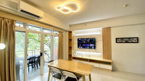 Pico de Loro 2BR Spacious Modern Zen with Lagoon View