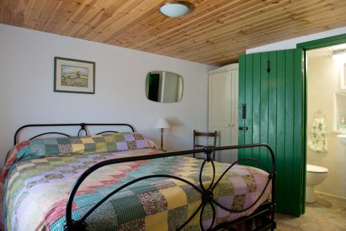 Cobblers Cottage Creggan - image 6
